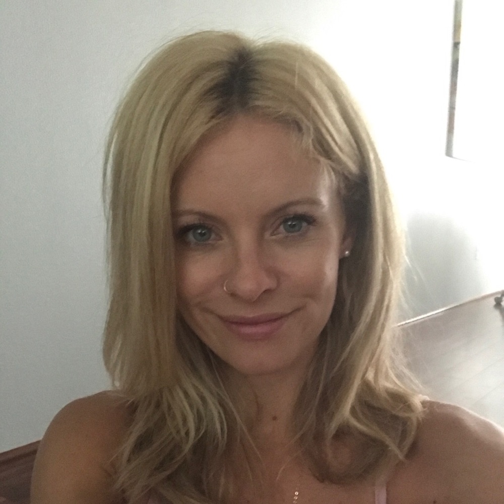 Meet your Posher, Kayla - Picture 1 of 1